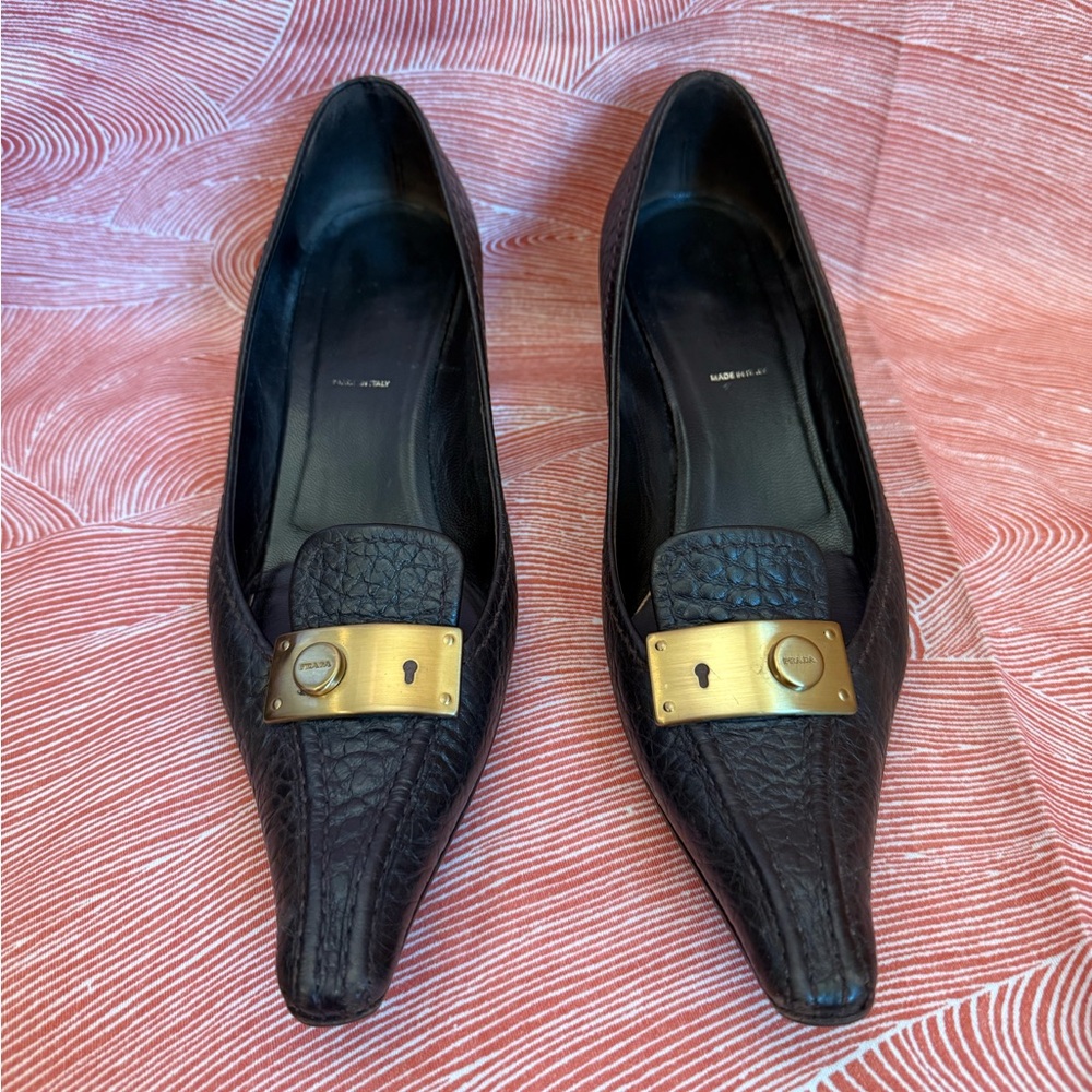 Vintage PRADA pebbled leather heels, size 37